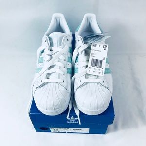 Women’s Adidas Original Superstar Shoes Size 10